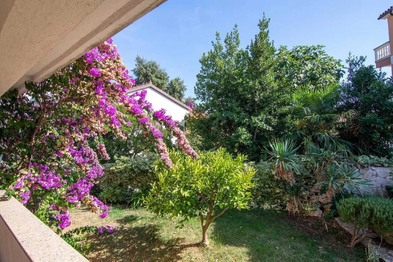 Apartments With A Parking Space Pjescana Uvala, Pula - 7349 Κροατία